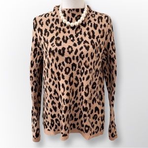 ELEGANT ANIMAL PRINT SWEATER